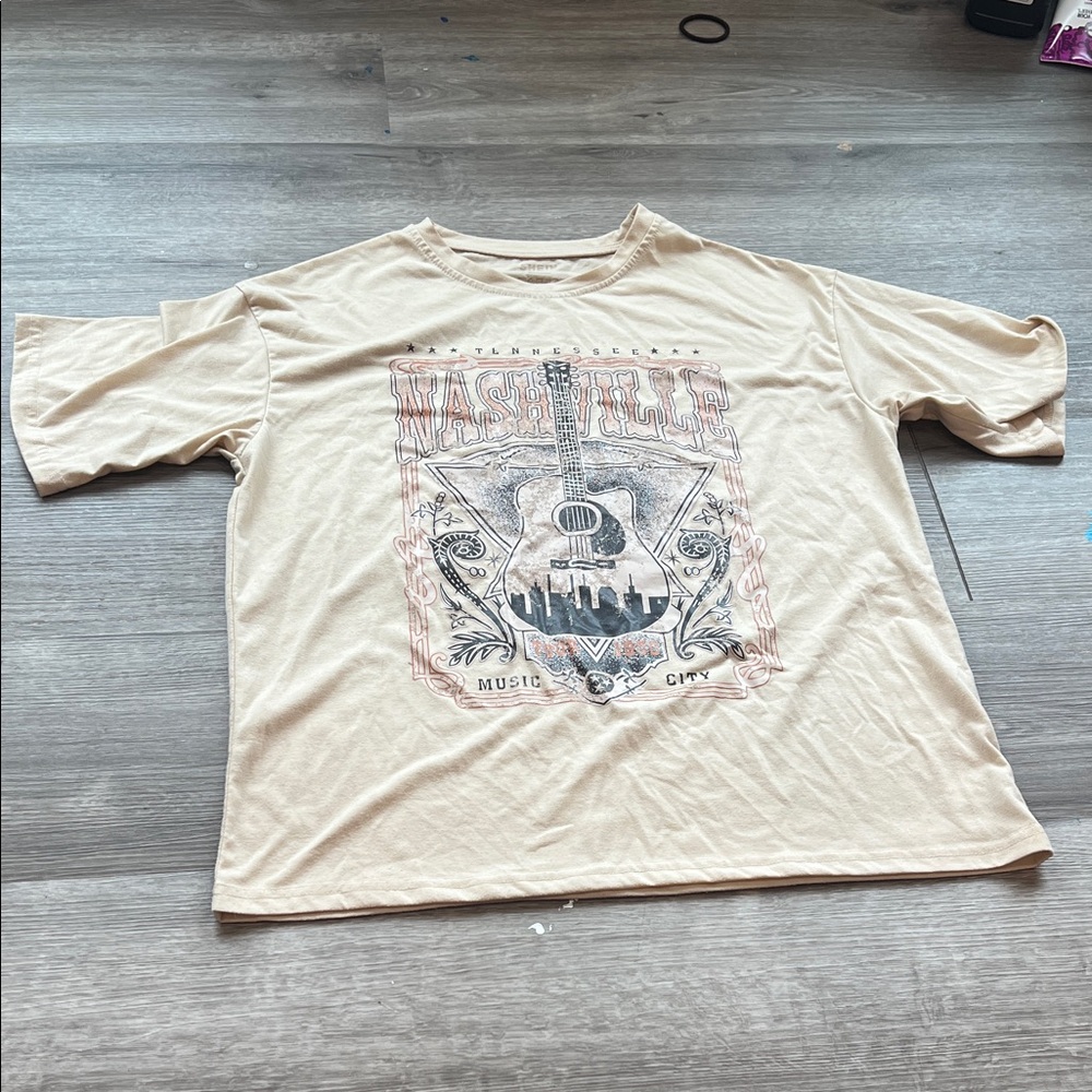 SHEIN Beige Graphic Tee